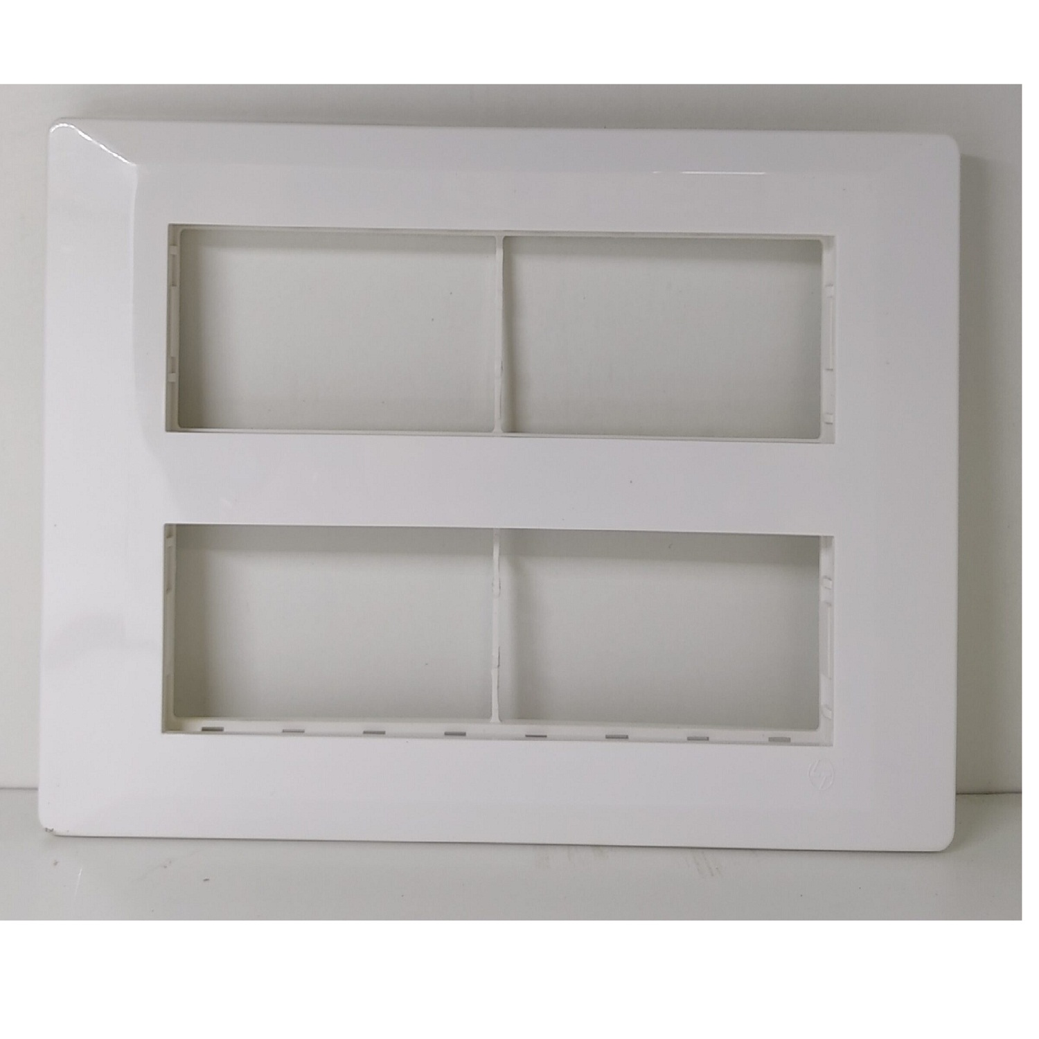 LT Entice  16 Module (Regular) Cover Plate with Base Frame - White