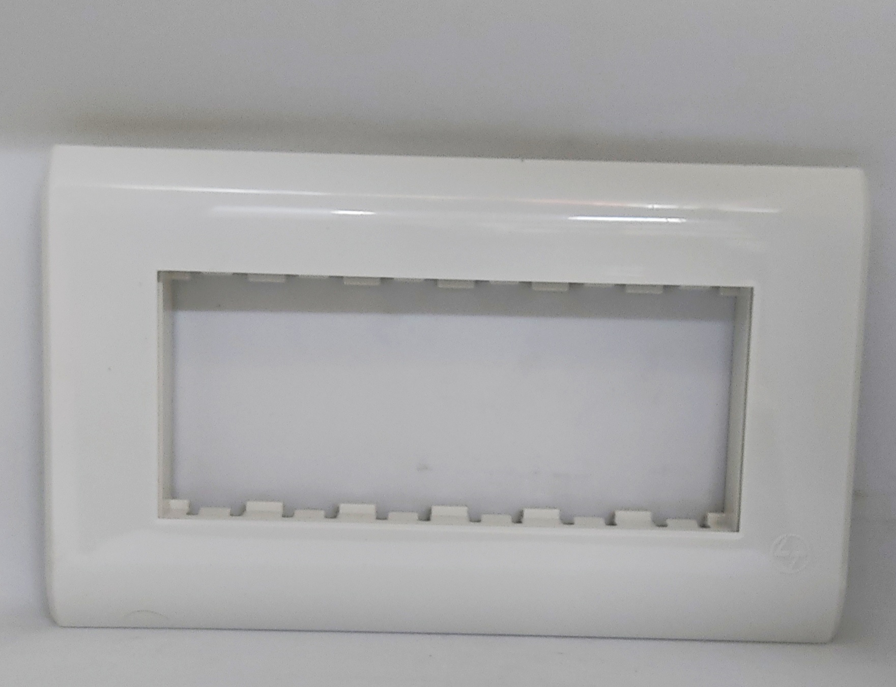6 Module, Cover Plate with Base Frame, L&T ORIS - White